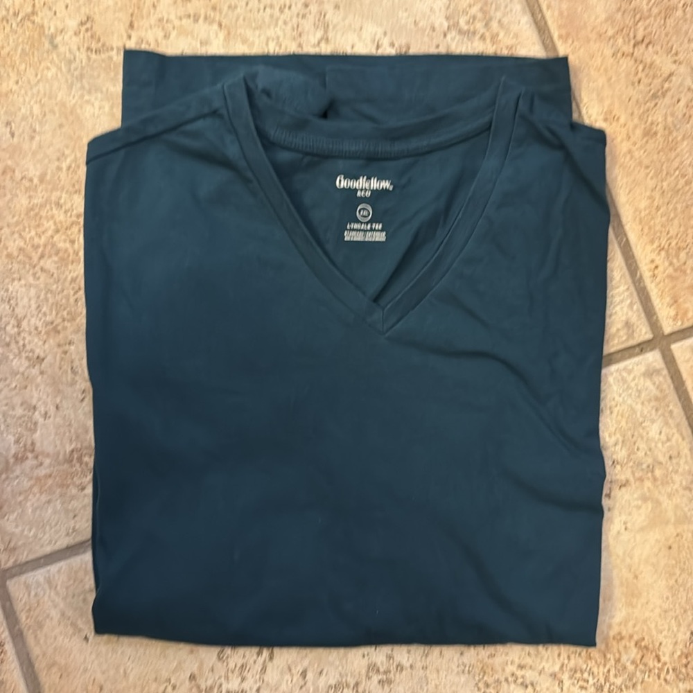 Bundle Maruchan Instant Lunch and Goodfellow XL Shirt - Picture 2 of 3